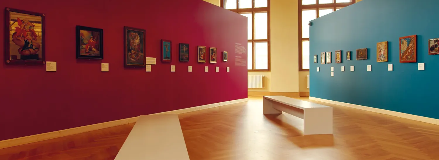 UPM Prague / “Gleam of Gold, Blaze of Colours”