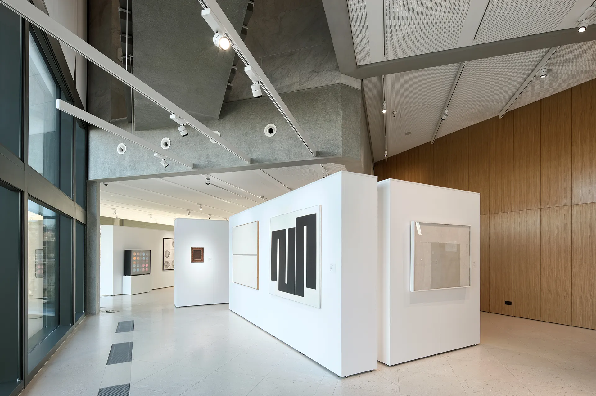 Mila-wall cubes in a museum